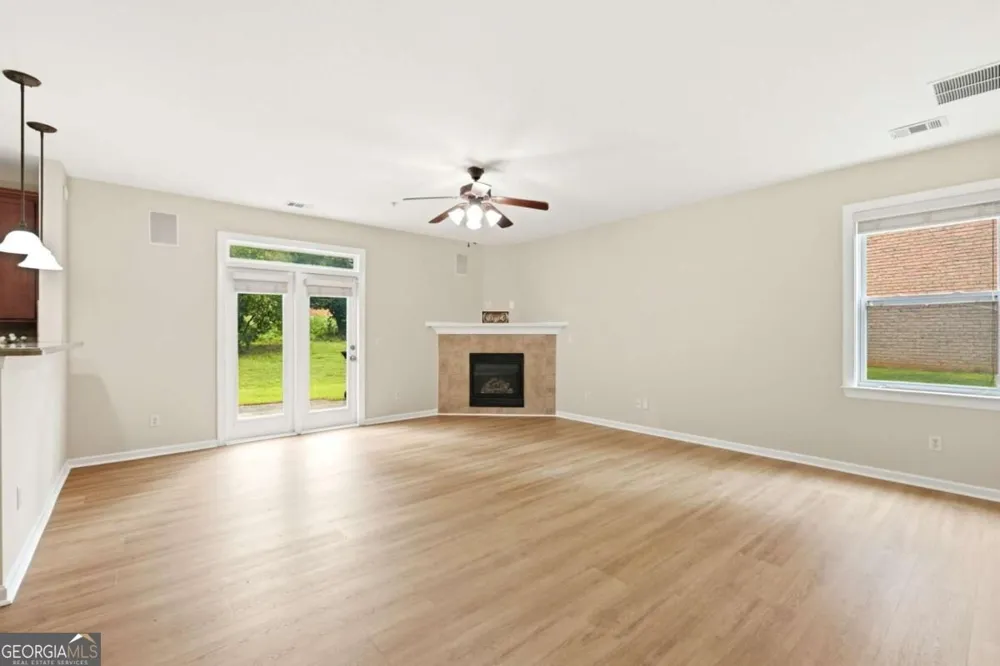 2196 Kingswood DR Morrow, GA 30260