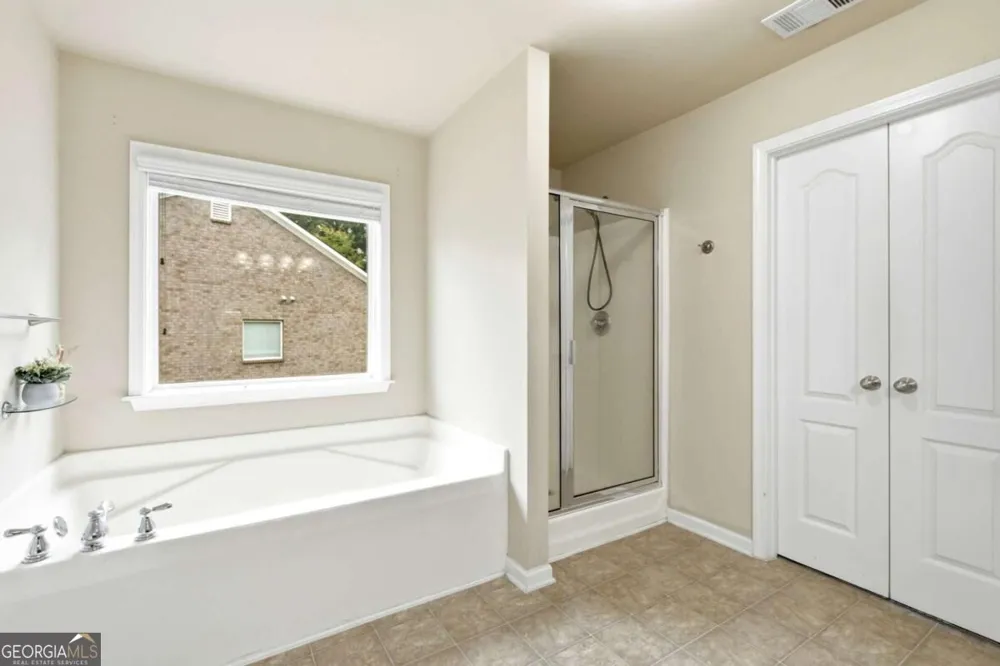 2196 Kingswood DR Morrow, GA 30260
