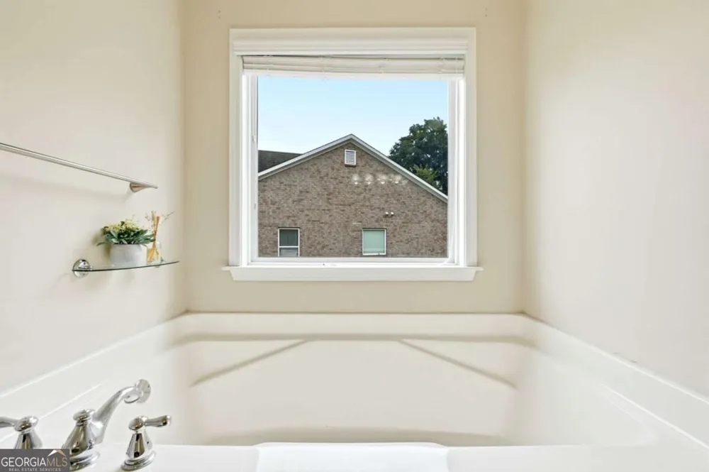 2196 Kingswood DR Morrow, GA 30260