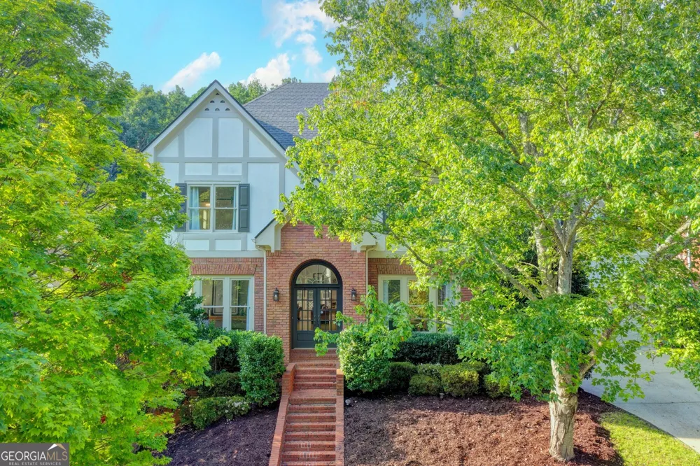 1071 Moores Walk LN Suwanee, GA 30024