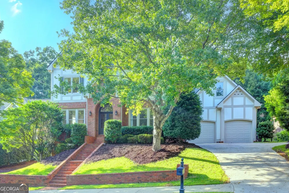1071 Moores Walk LN Suwanee, GA 30024