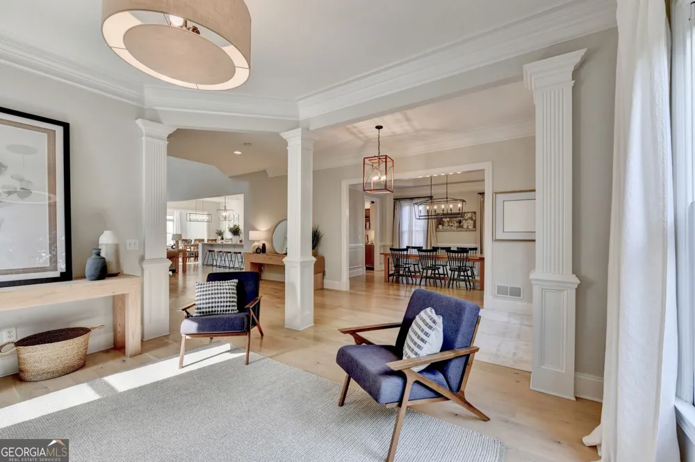 1071 Moores Walk LN Suwanee, GA 30024