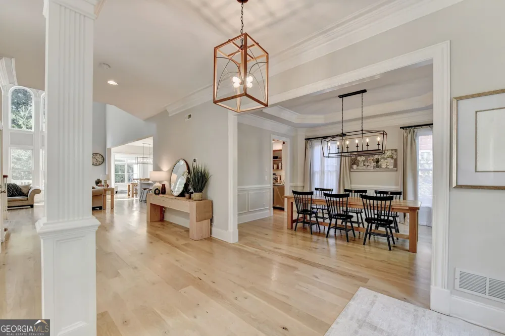 1071 Moores Walk LN Suwanee, GA 30024