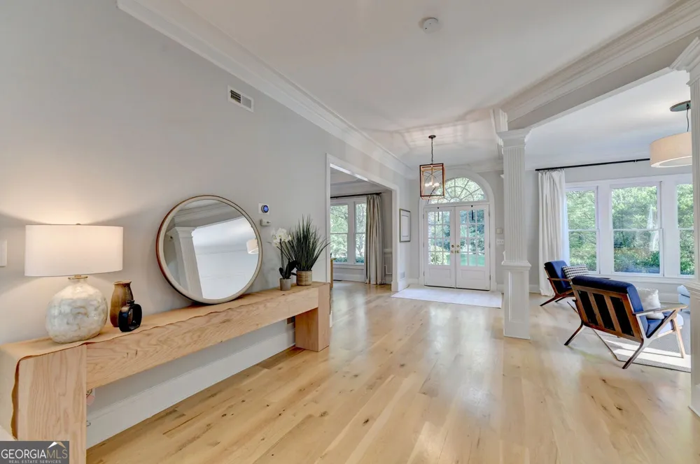 1071 Moores Walk LN Suwanee, GA 30024