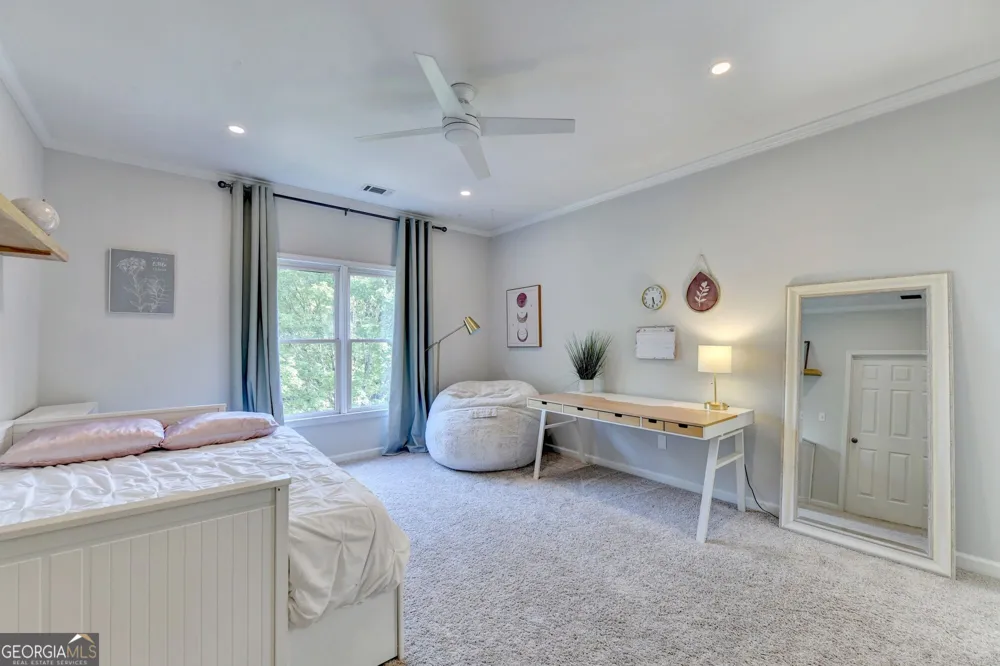 1071 Moores Walk LN Suwanee, GA 30024