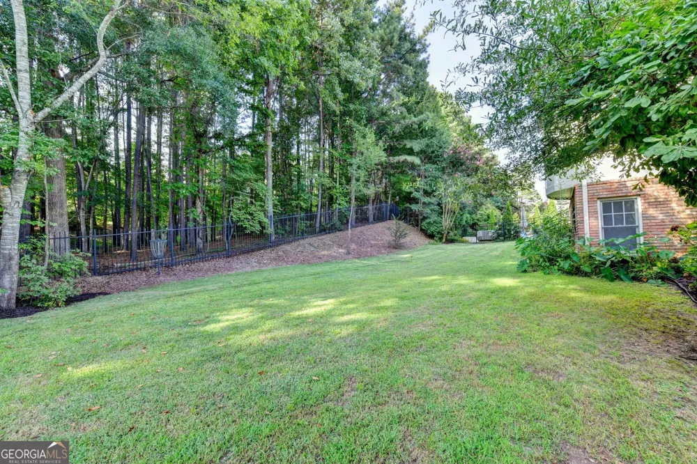 1071 Moores Walk LN Suwanee, GA 30024