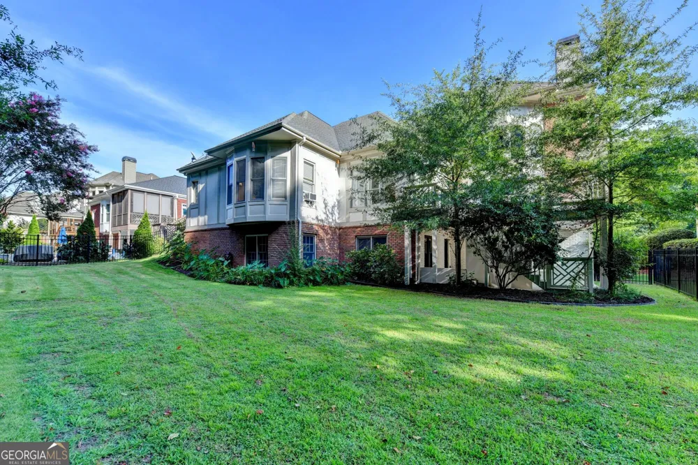1071 Moores Walk LN Suwanee, GA 30024