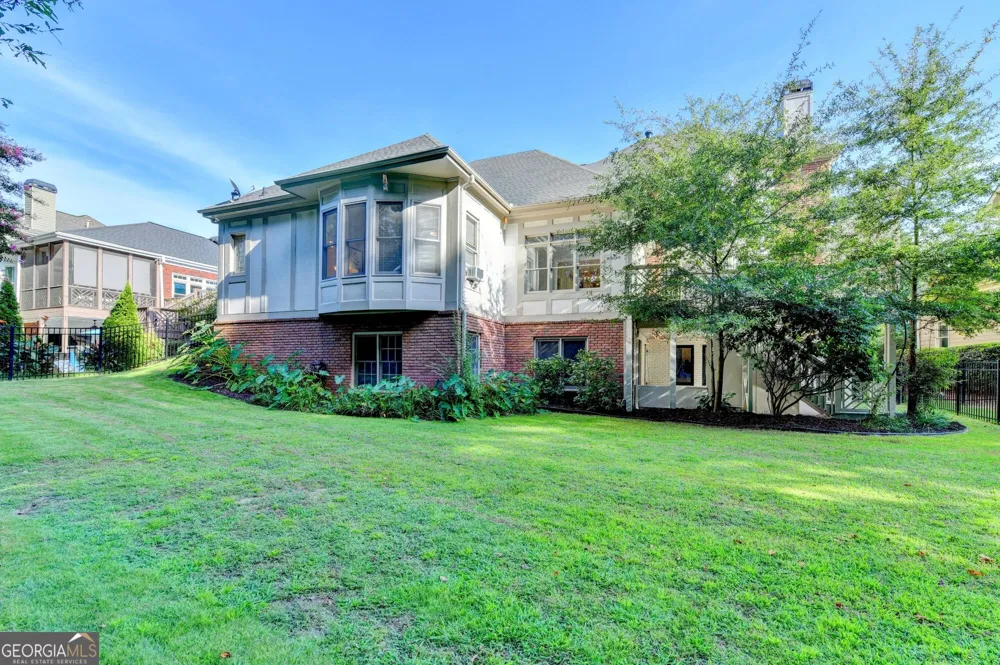1071 Moores Walk LN Suwanee, GA 30024