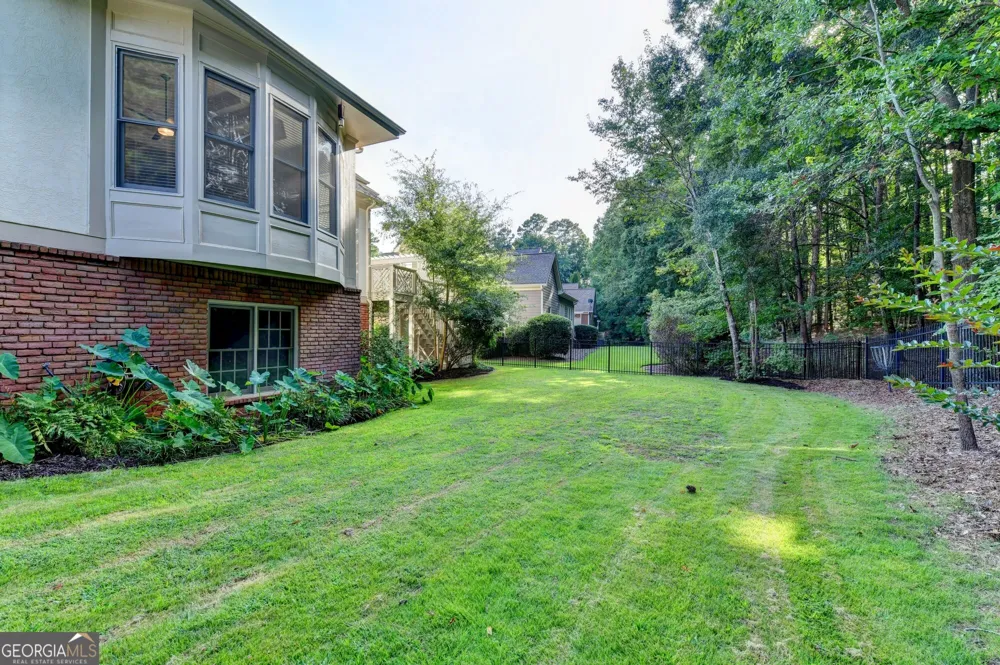 1071 Moores Walk LN Suwanee, GA 30024