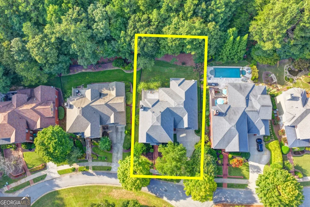 1071 Moores Walk LN Suwanee, GA 30024