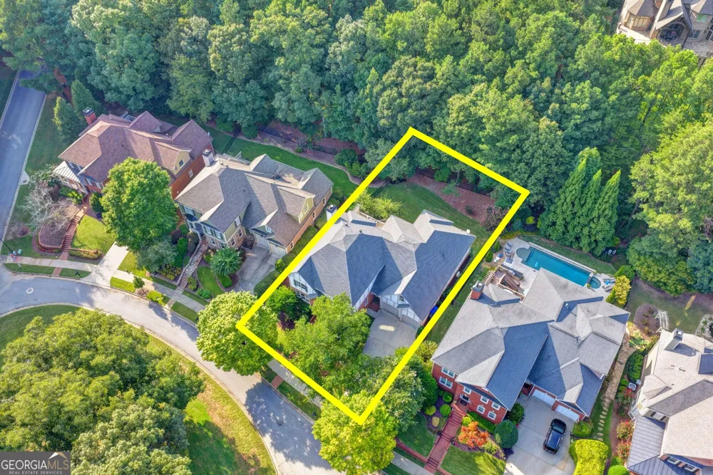 1071 Moores Walk LN Suwanee, GA 30024