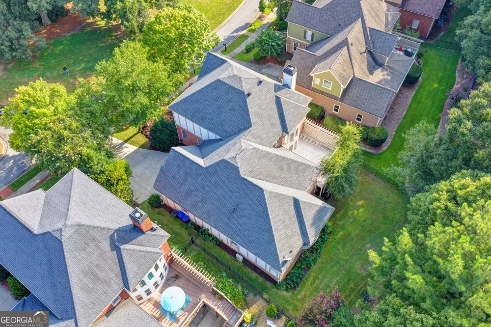 1071 Moores Walk LN Suwanee, GA 30024
