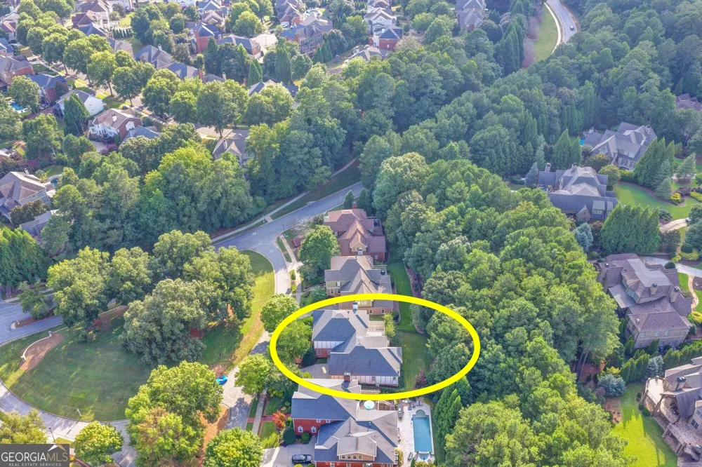 1071 Moores Walk LN Suwanee, GA 30024