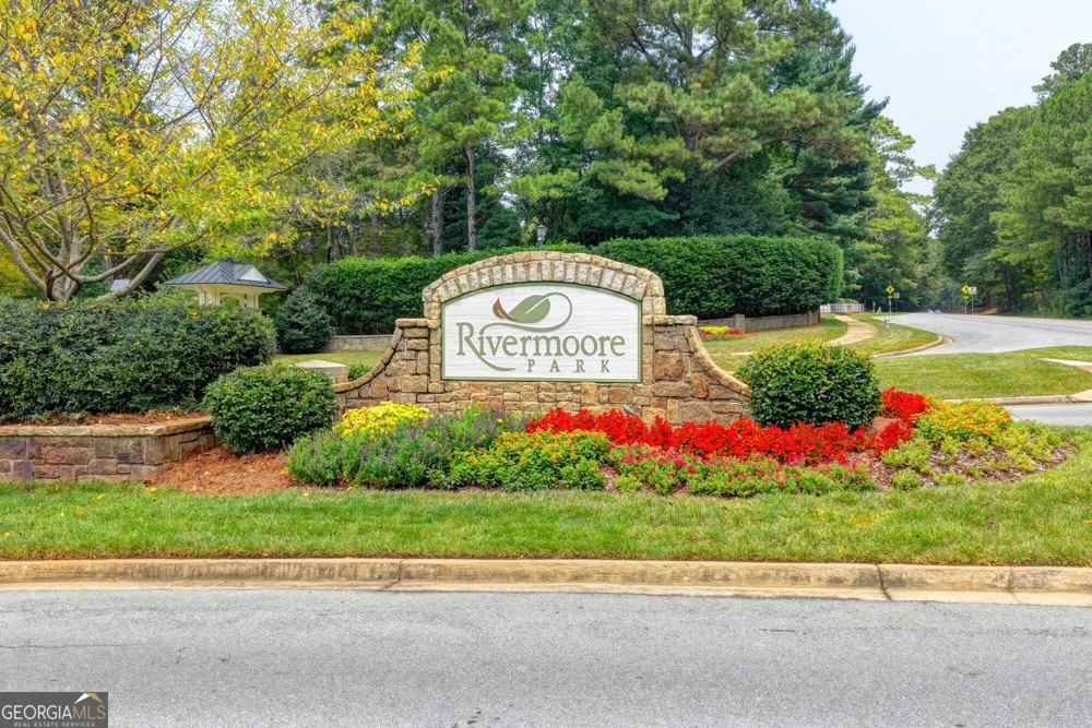 1071 Moores Walk LN Suwanee, GA 30024