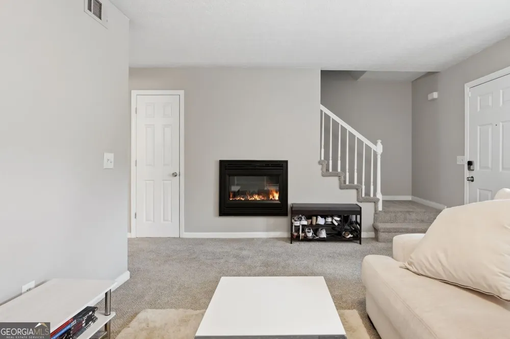 1445 Springleaf CIR SE Smyrna, GA 30080
