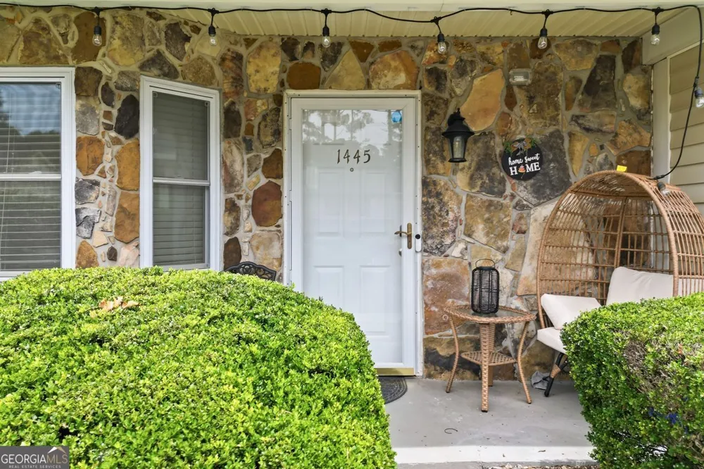 1445 Springleaf CIR SE Smyrna, GA 30080