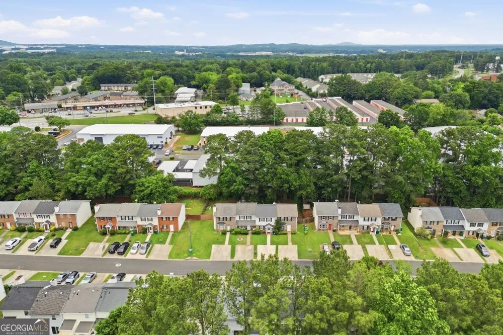 1445 Springleaf CIR SE Smyrna, GA 30080
