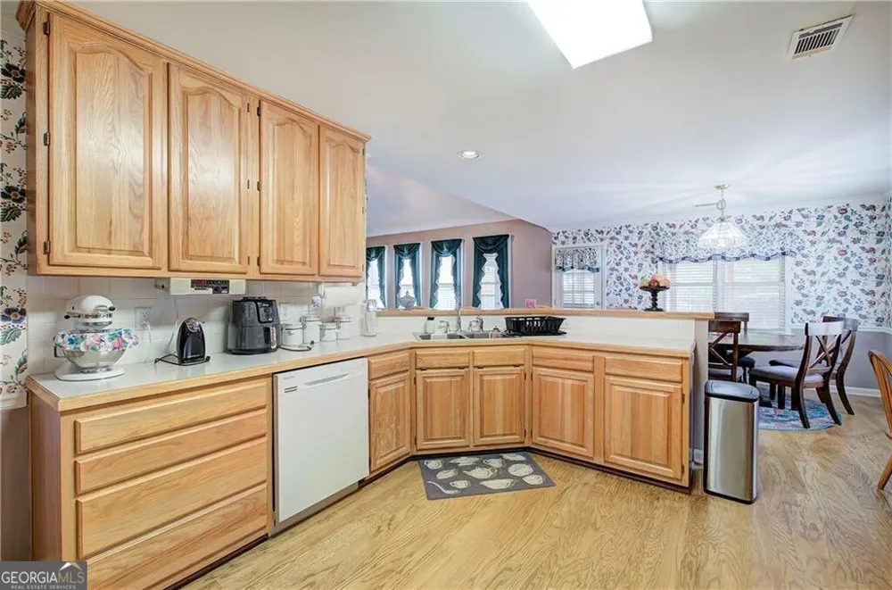 4975 Hamby RD NW Acworth, GA 30102
