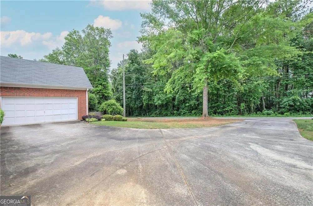 4975 Hamby RD NW Acworth, GA 30102