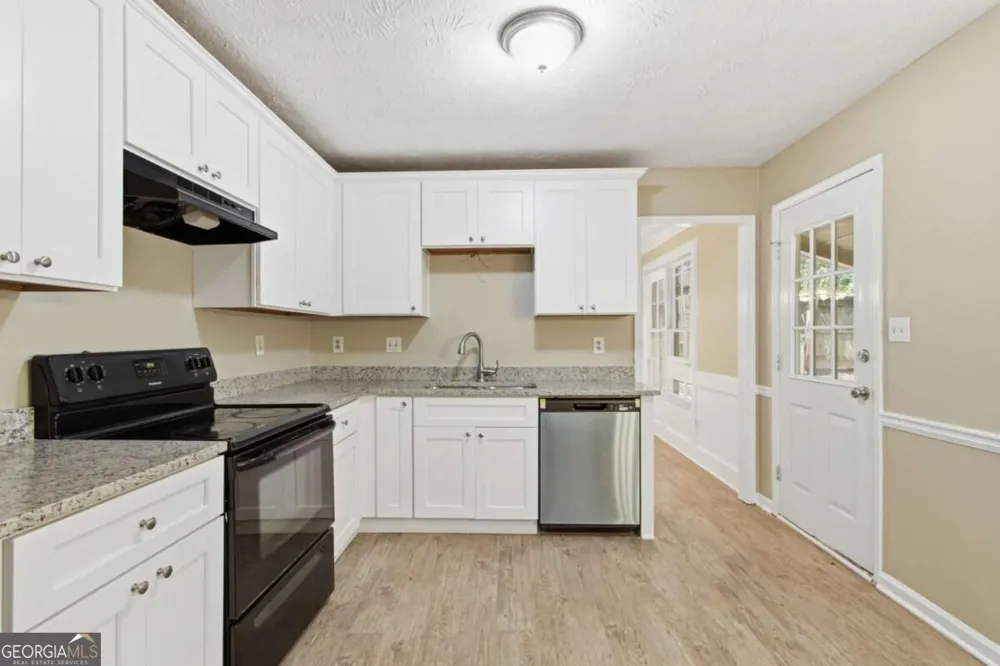 2870 Spring Ridge CIR Snellville, GA 30039