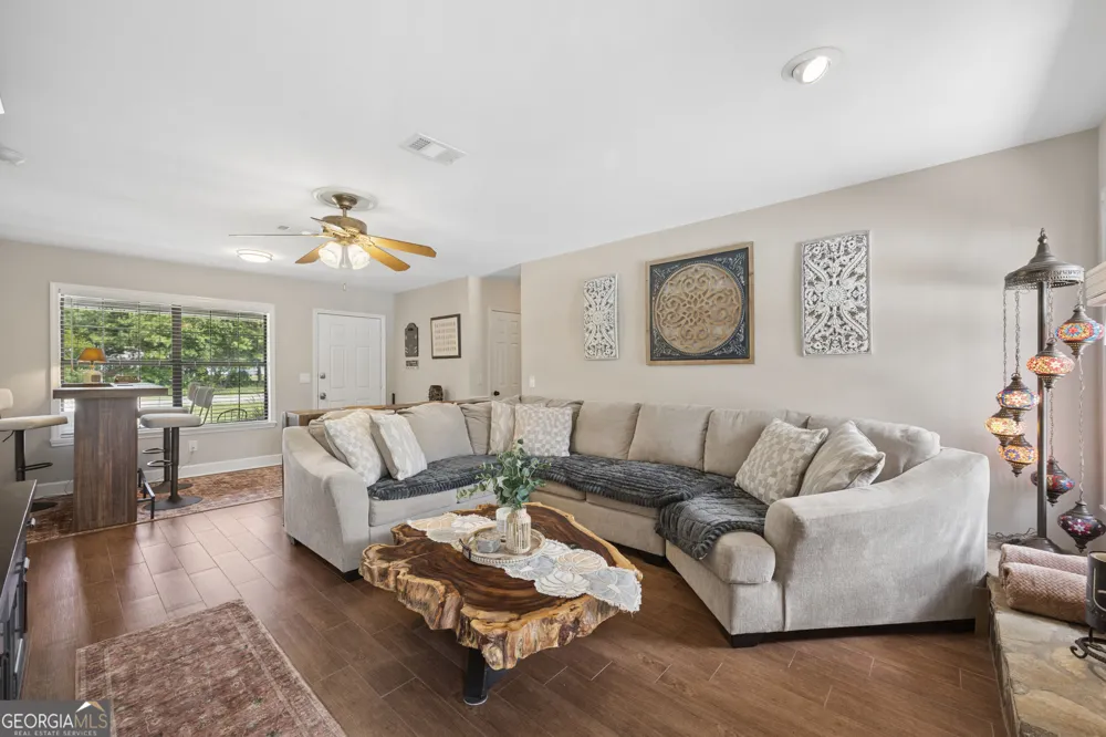 122 N Lake DR Brunswick, GA 31525