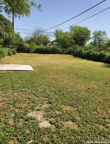 2343 Burnet San Antonio, TX 78202