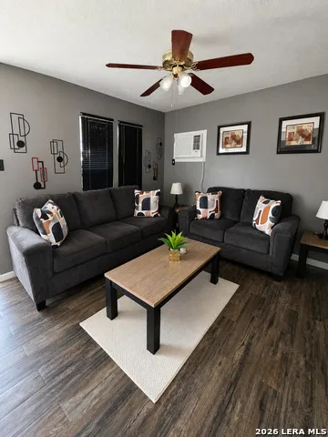 2343 Burnet San Antonio, TX 78202