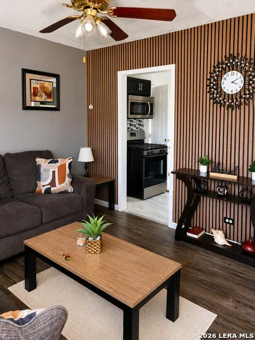 2343 Burnet San Antonio, TX 78202