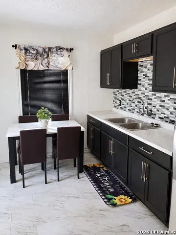 2343 Burnet San Antonio, TX 78202