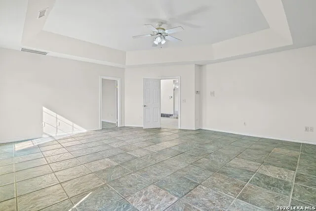 5280 Smith Rd Von Ormy, TX 78073