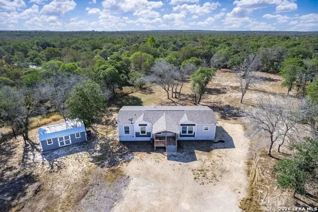 209 Sandy Oaks Dr Seguin, TX 78155
