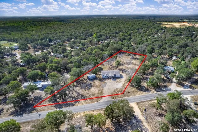 209 Sandy Oaks Dr Seguin, TX 78155