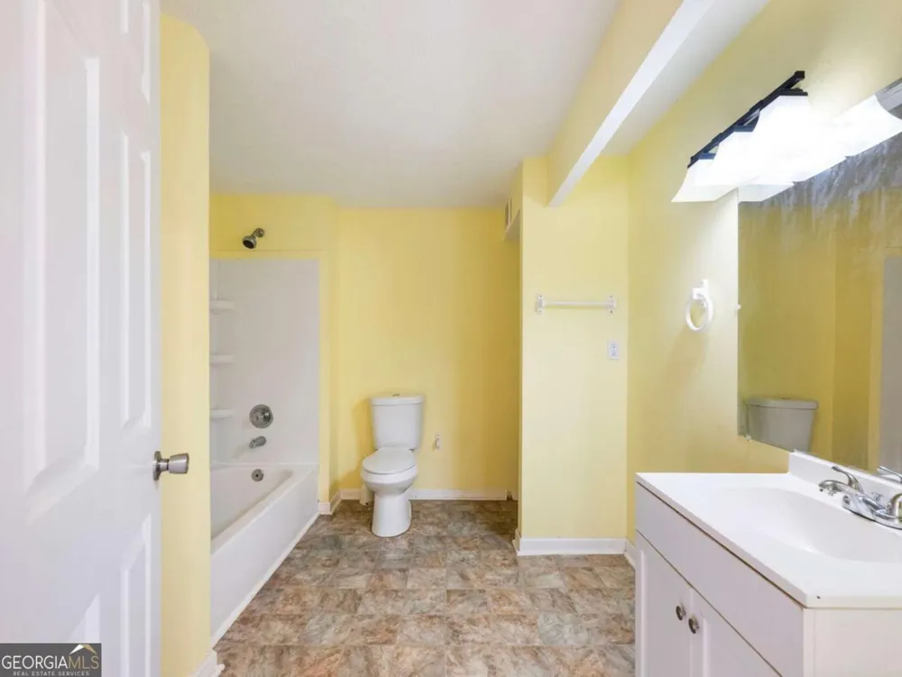 6397 Wedgewood TRCE Tucker, GA 30084