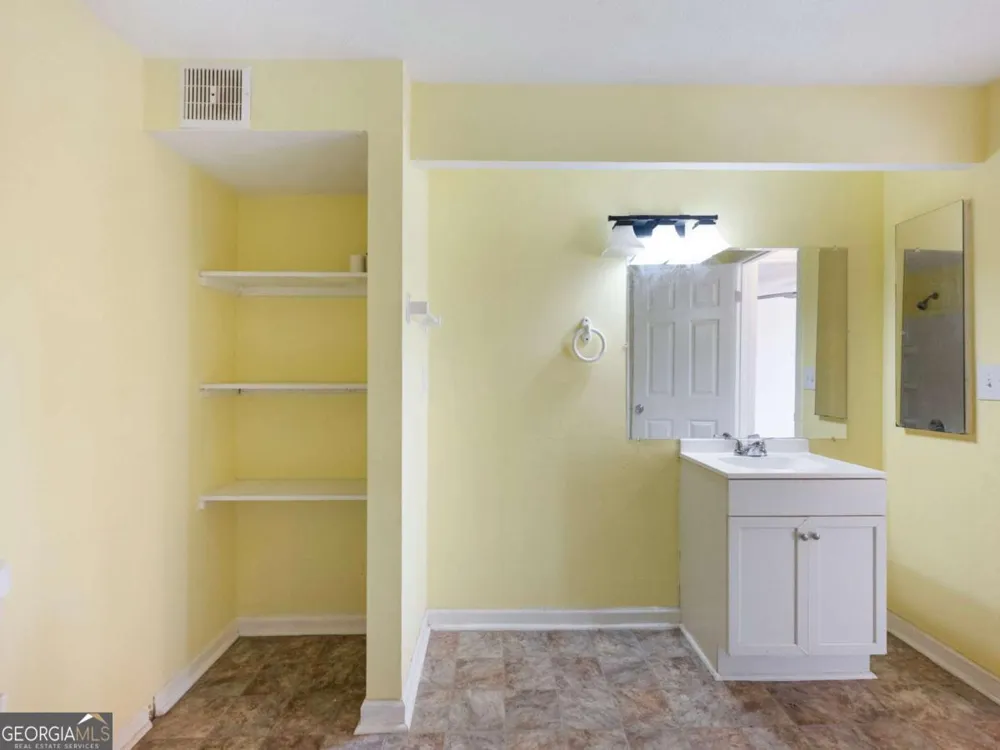 6397 Wedgewood TRCE Tucker, GA 30084