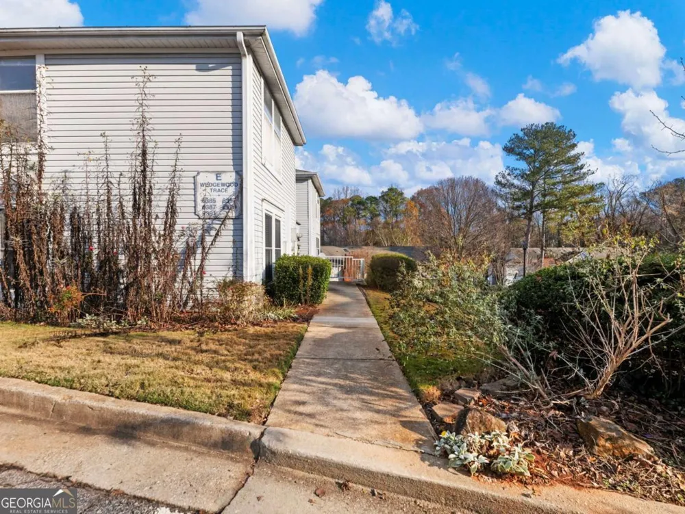 6397 Wedgewood TRCE Tucker, GA 30084