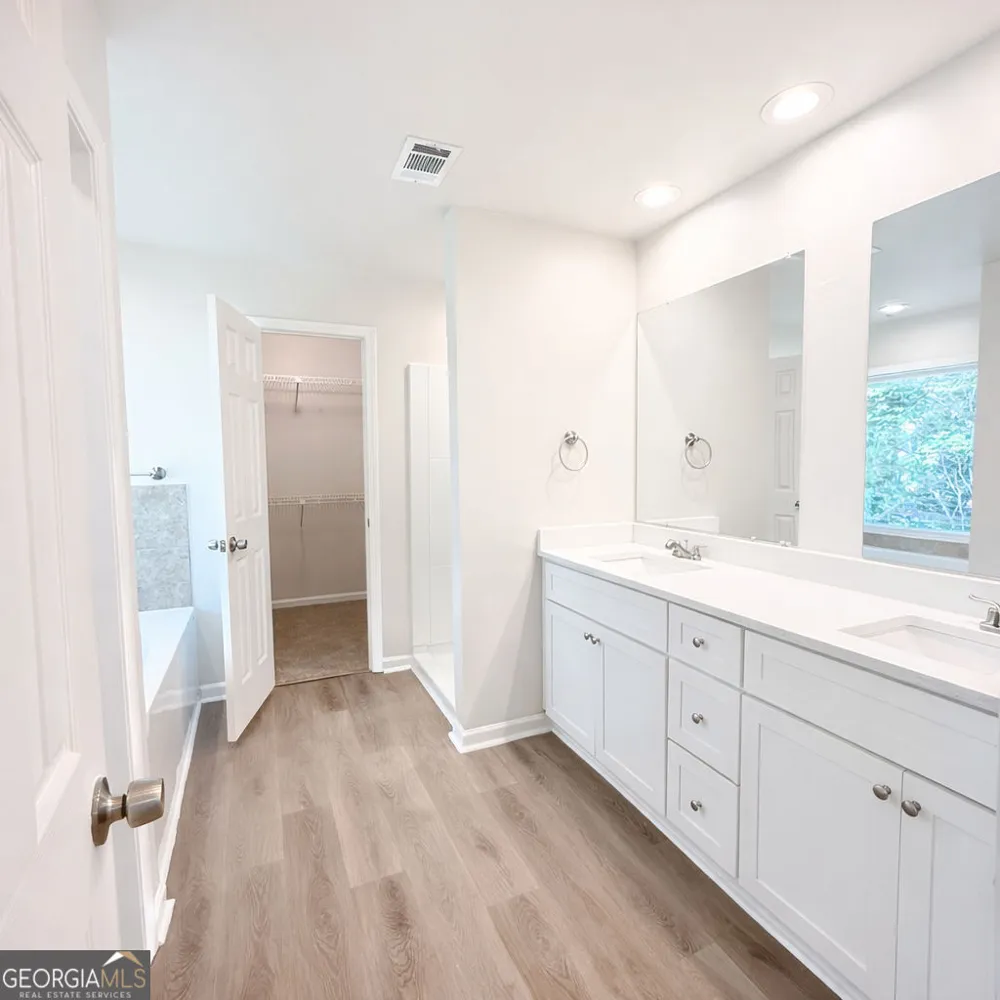 601 Mountain HBR Stone Mountain, GA 30087