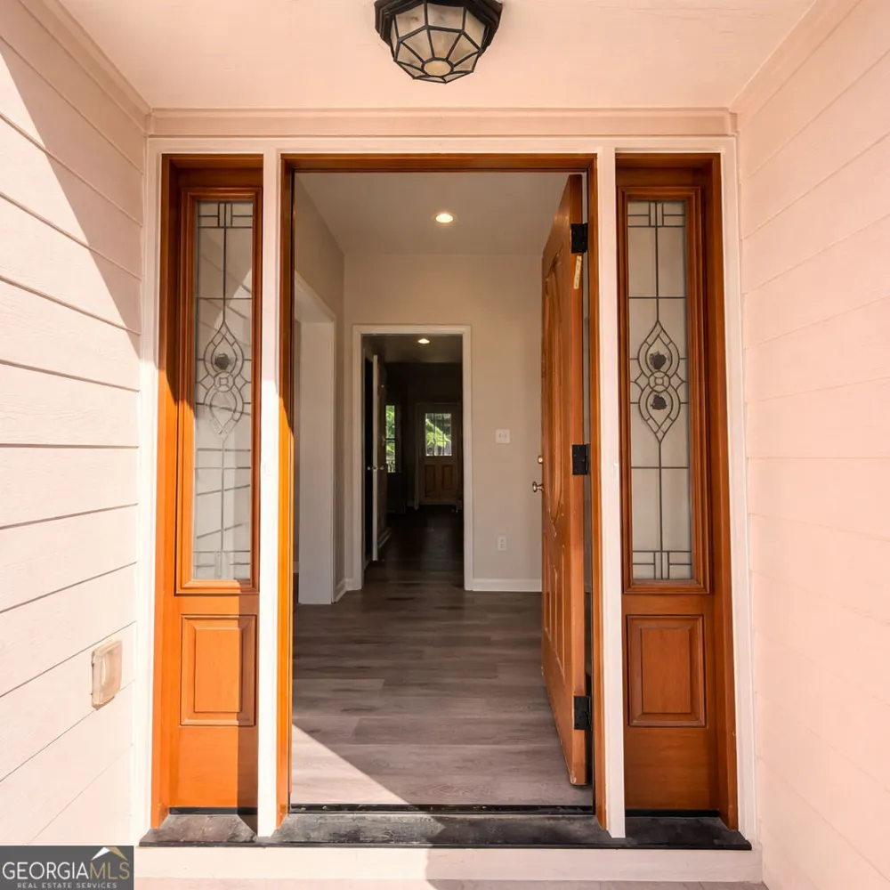 601 Mountain HBR Stone Mountain, GA 30087
