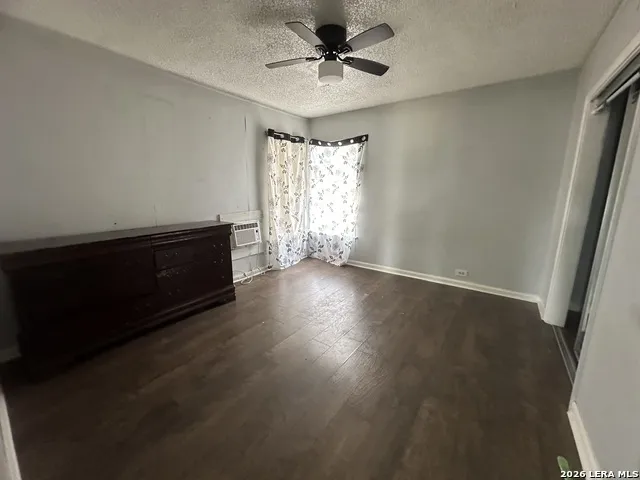 250 golden crown San Antonio, TX 78223