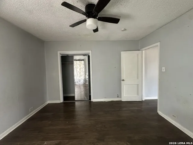 250 golden crown San Antonio, TX 78223