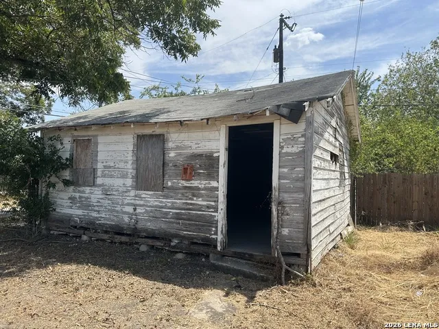 250 golden crown San Antonio, TX 78223