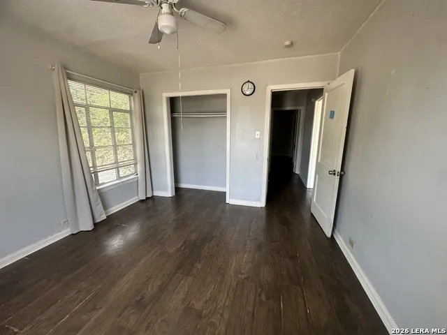 250 golden crown San Antonio, TX 78223