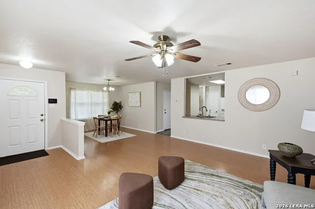 313 Chisholm Trl Seguin, TX 78155