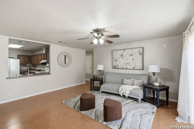 313 Chisholm Trl Seguin, TX 78155