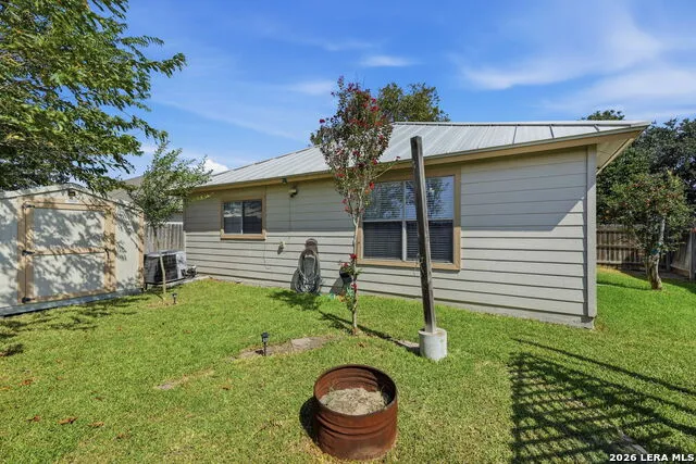 313 Chisholm Trl Seguin, TX 78155