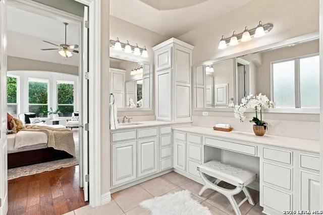 28703 Hidden Gate Boerne, TX 78015