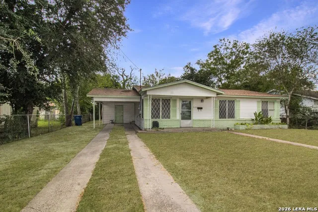 503 MONROE ST Beeville, TX 78102