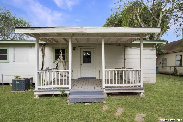 503 MONROE ST Beeville, TX 78102