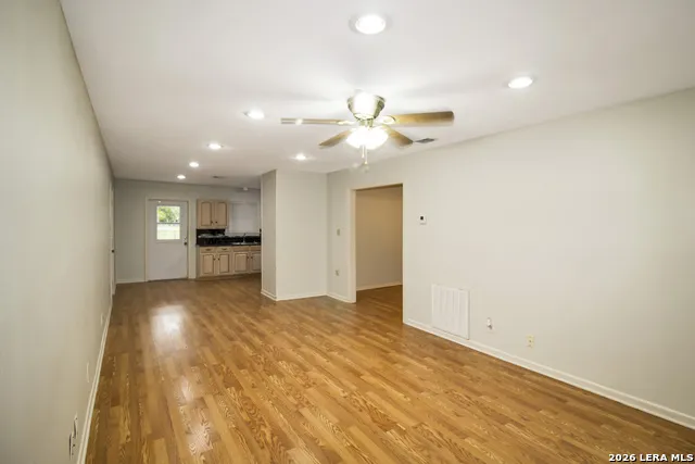 503 MONROE ST Beeville, TX 78102
