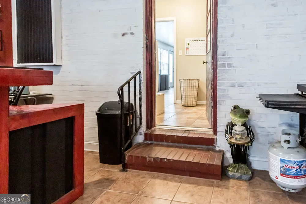 1112 Hill ST Waycross, GA 31501