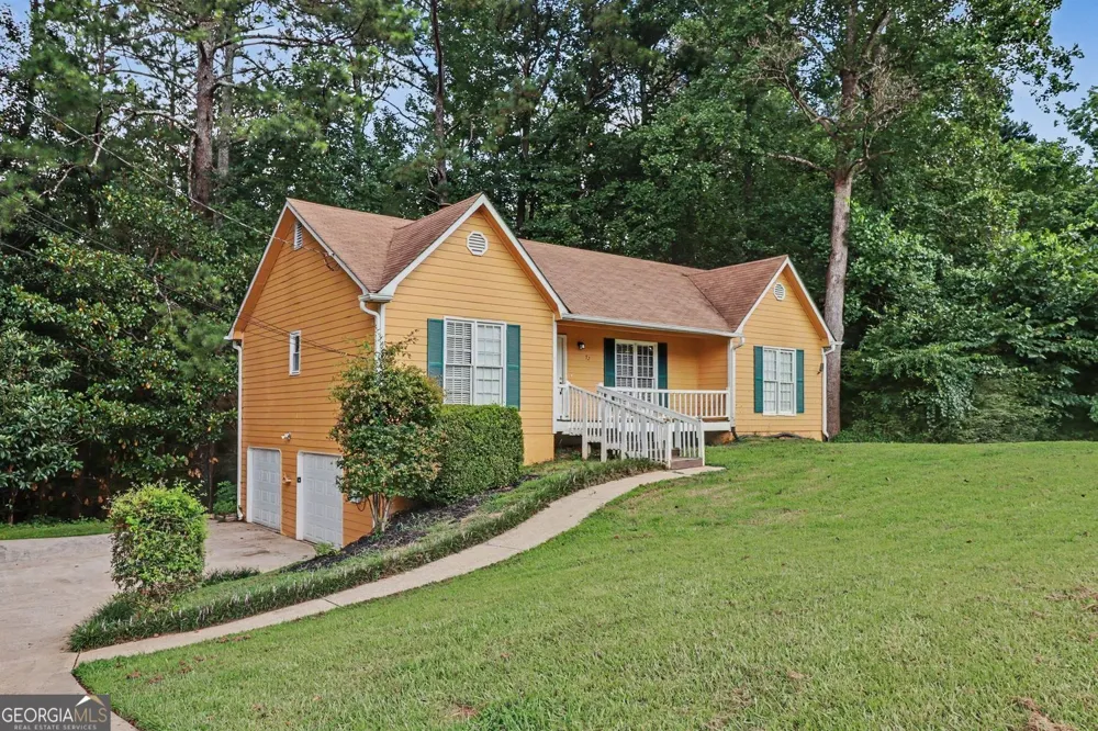 72 Amber WAY Dallas, GA 30157